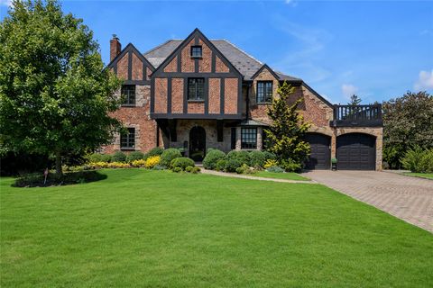 175 Dover Road Manhasset NY 11030