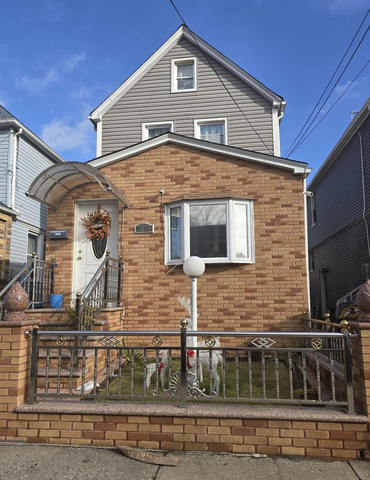 145 Street St, Jamaica, Queens, NY - 5 Bedrooms  
3 Bathrooms - 