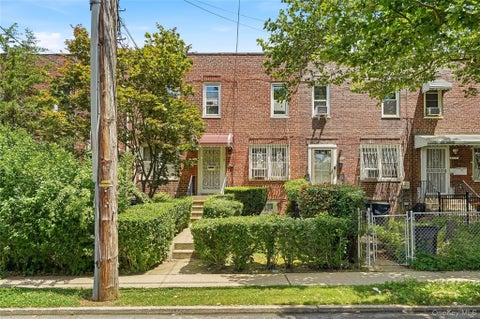 Homes For Sale - 4118 Murdock Avenue<br/> Bronx, NY 10466