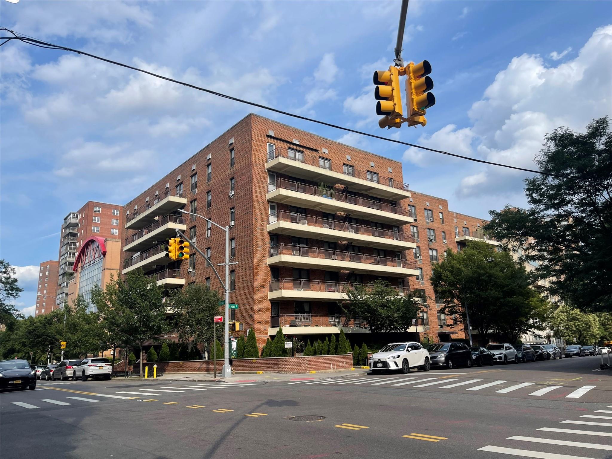 137-10 Franklin Avenue 310