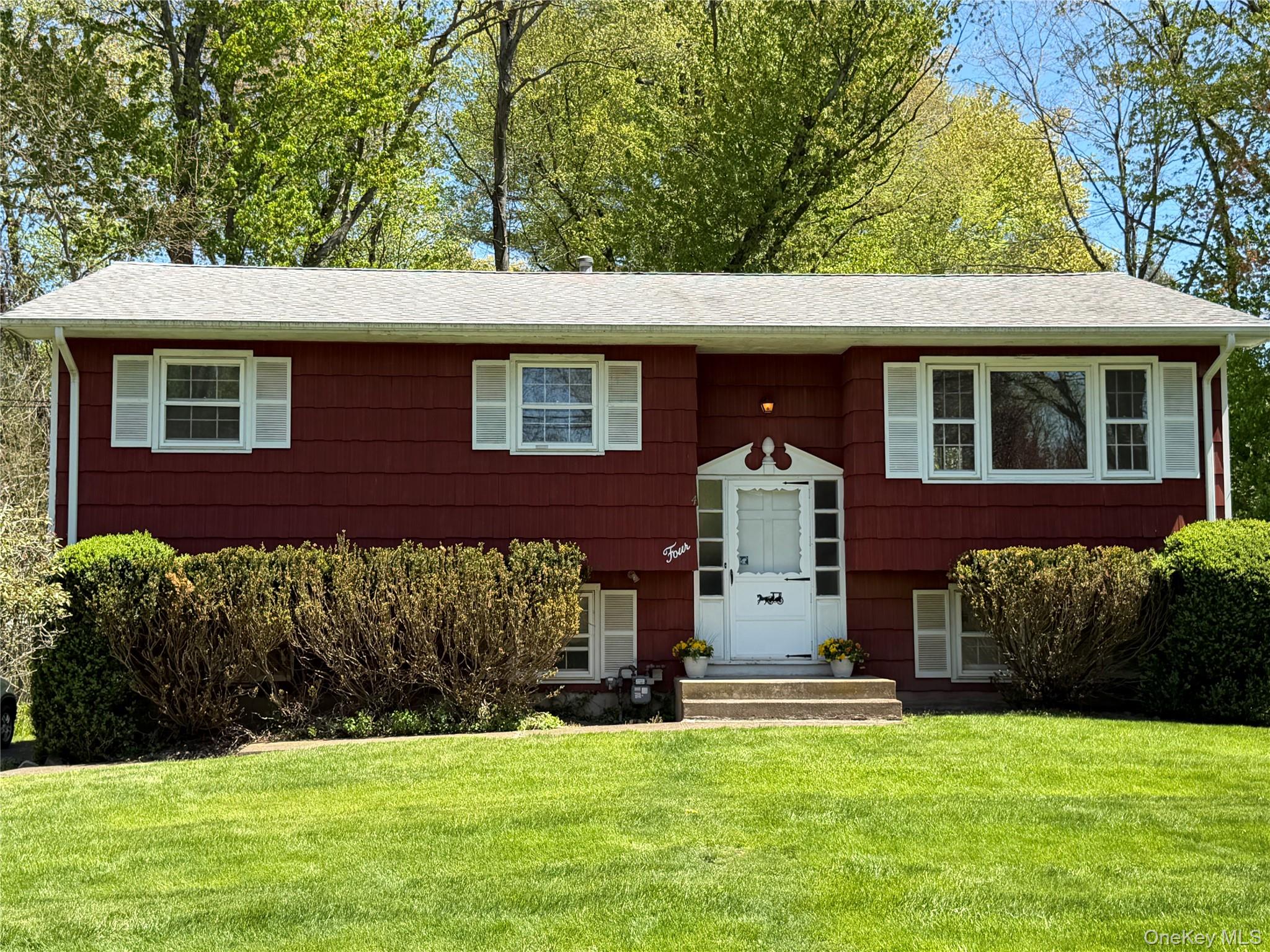 4 Brentwood Drive