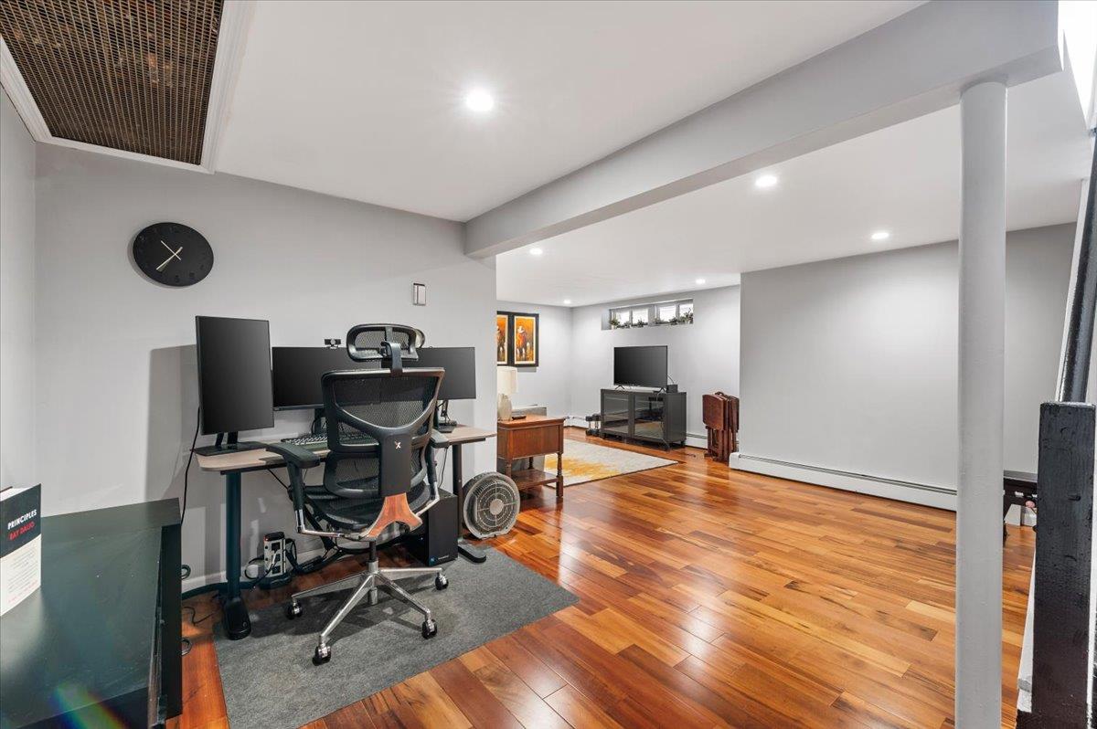 642 Salisbury Park Drive, Westbury, New York image 25