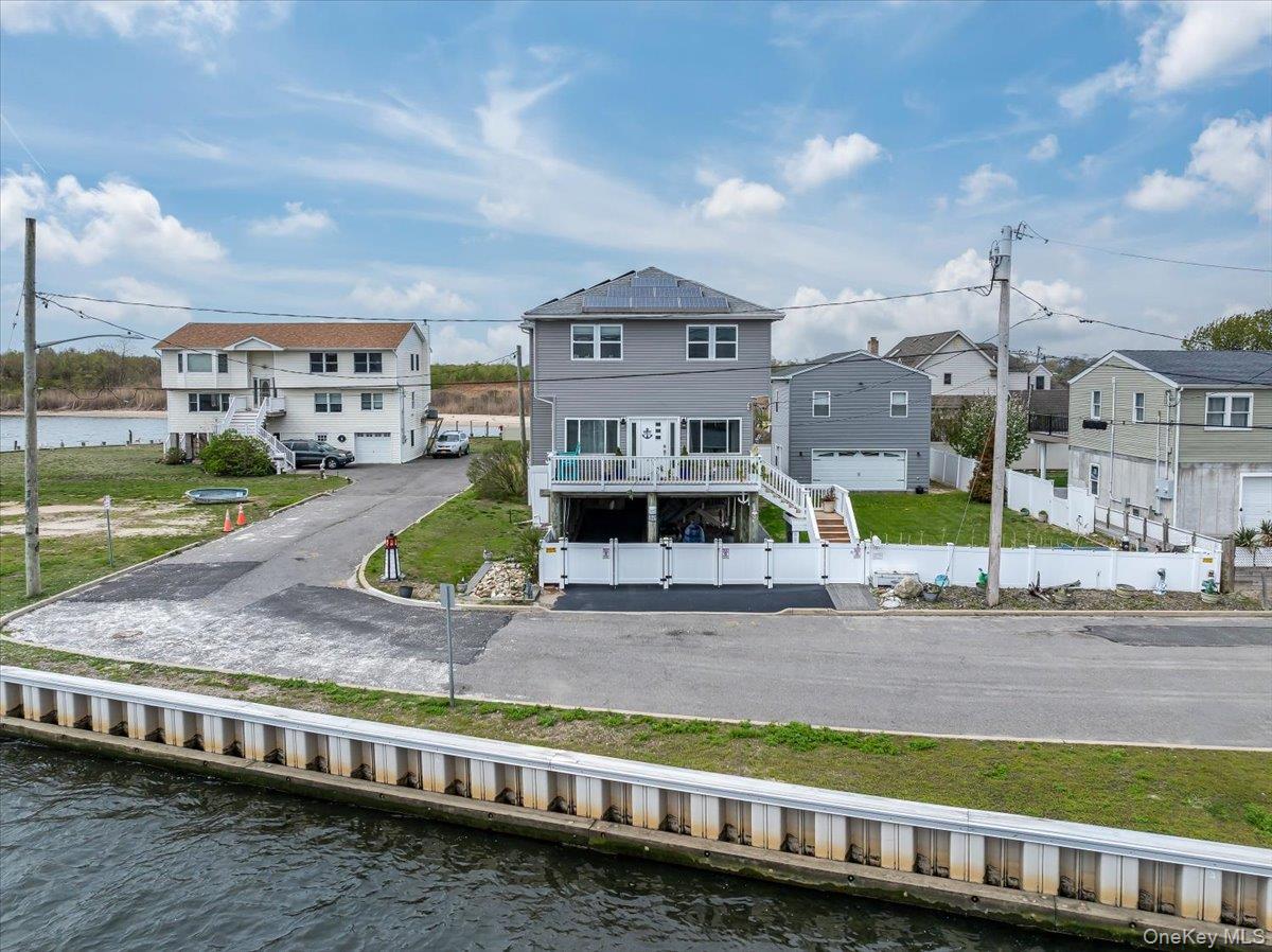 981 S 4th Street