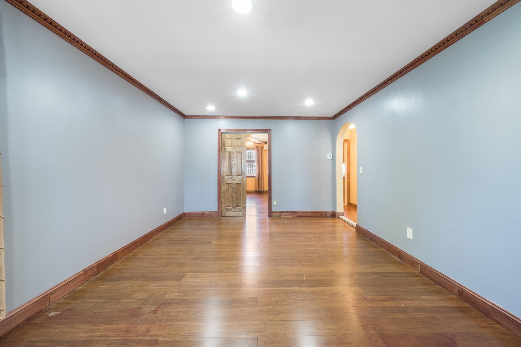 118-11 230 Street, Cambria Heights, New York image 5