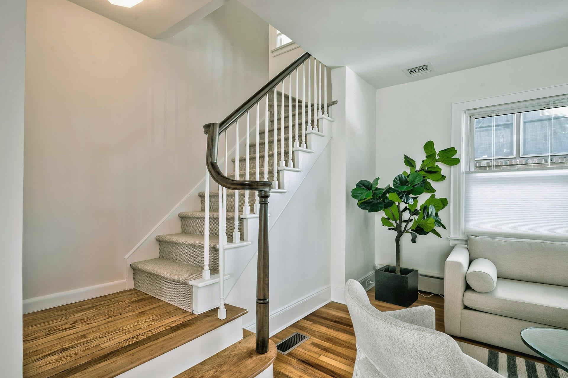28 Hillview Avenue, Port Washington, New York image 20