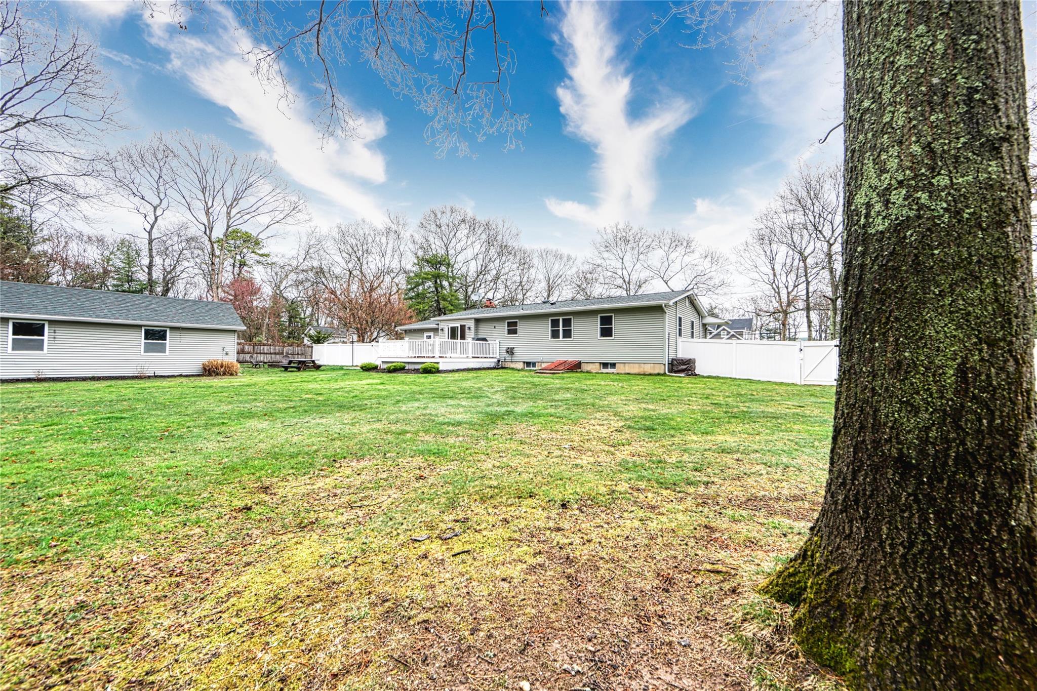 80 Ohio Avenue, Medford, New York image 28