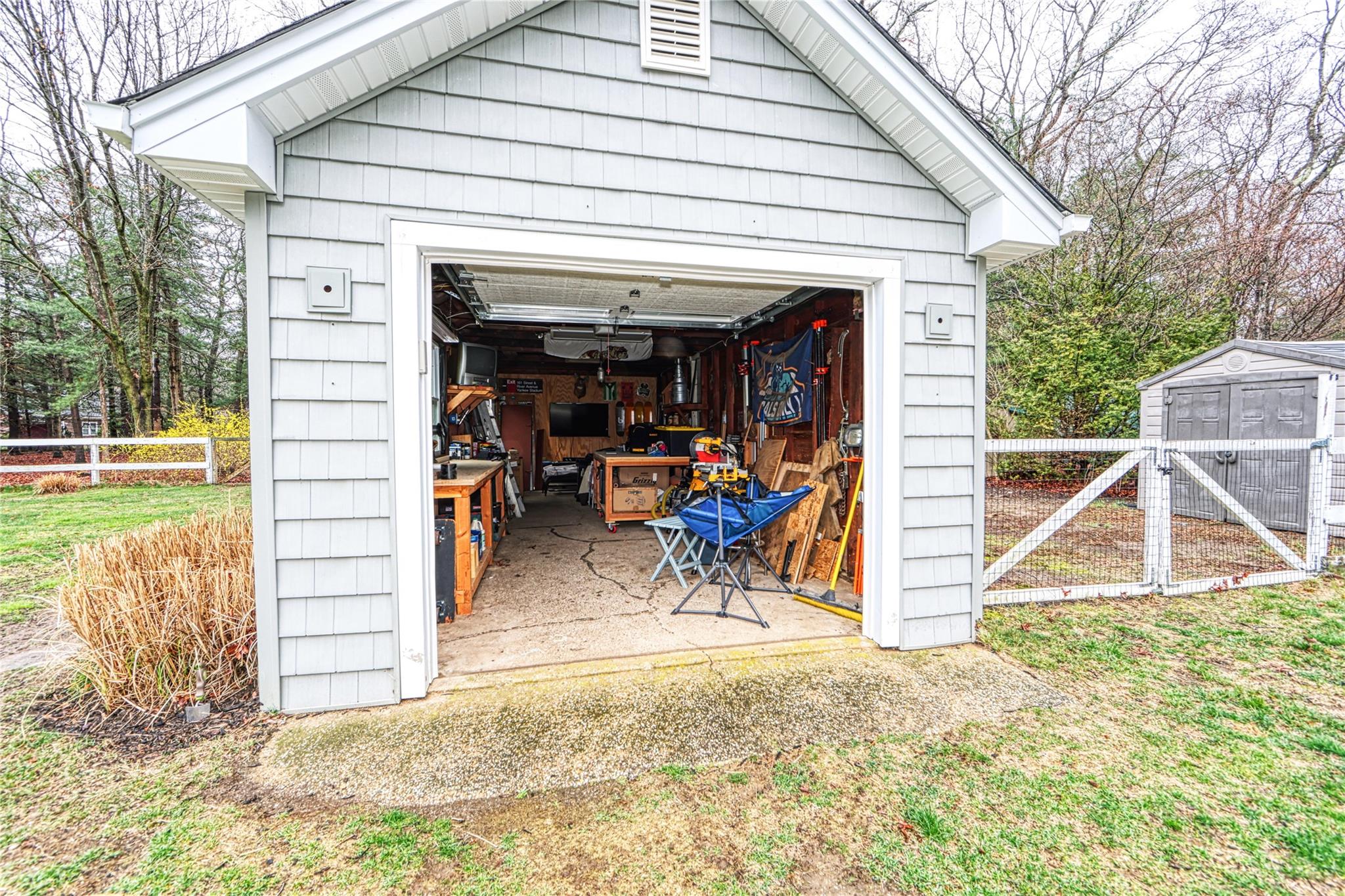 80 Ohio Avenue, Medford, New York image 26