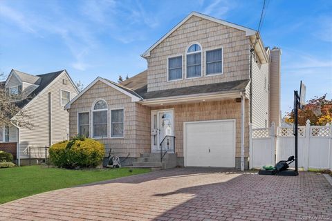 115 Schley Avenue, Albertson, NY 11507 - MLS#: 934372