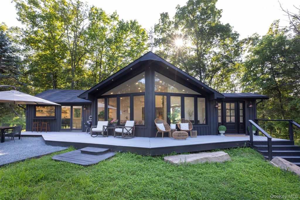 Photo of 83 Sages Loop, Kerhonkson, NY 12446 (MLS # 850207)