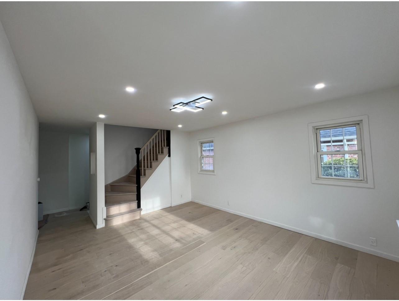 82-09 255 Street, Glen Oaks, New York image 2