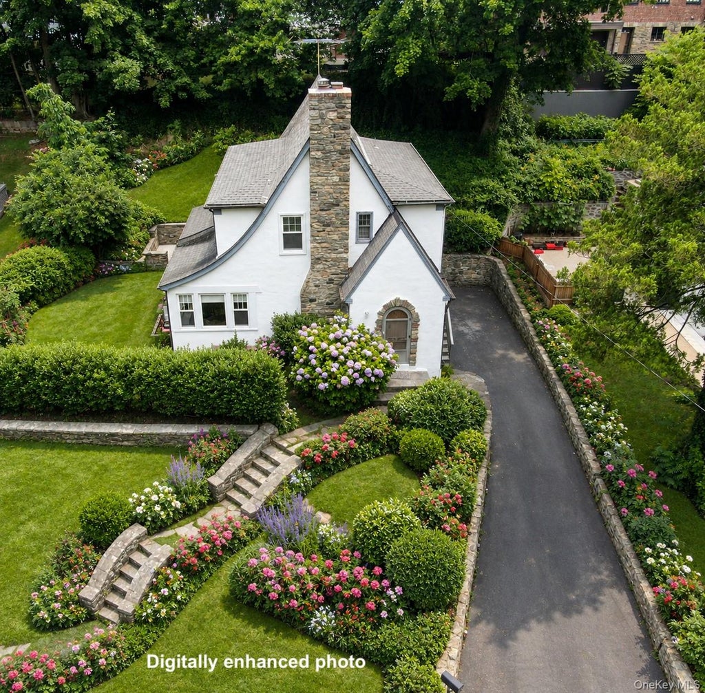 Photo of 1179 Post Road, Scarsdale, NY 10583 (MLS # 1023832)