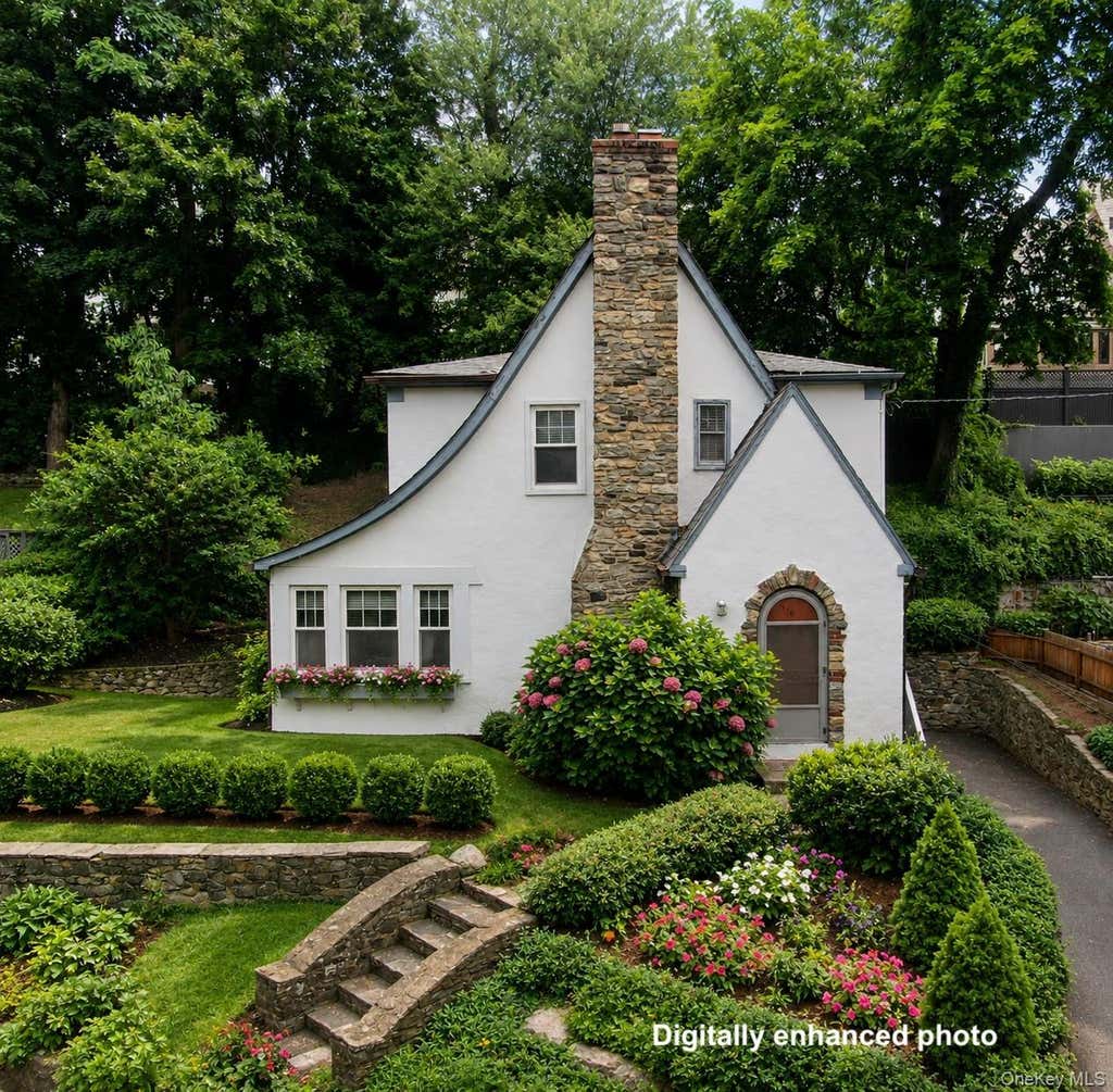 Photo of 1179 Post Road, Scarsdale, NY 10583 (MLS # 1023832)