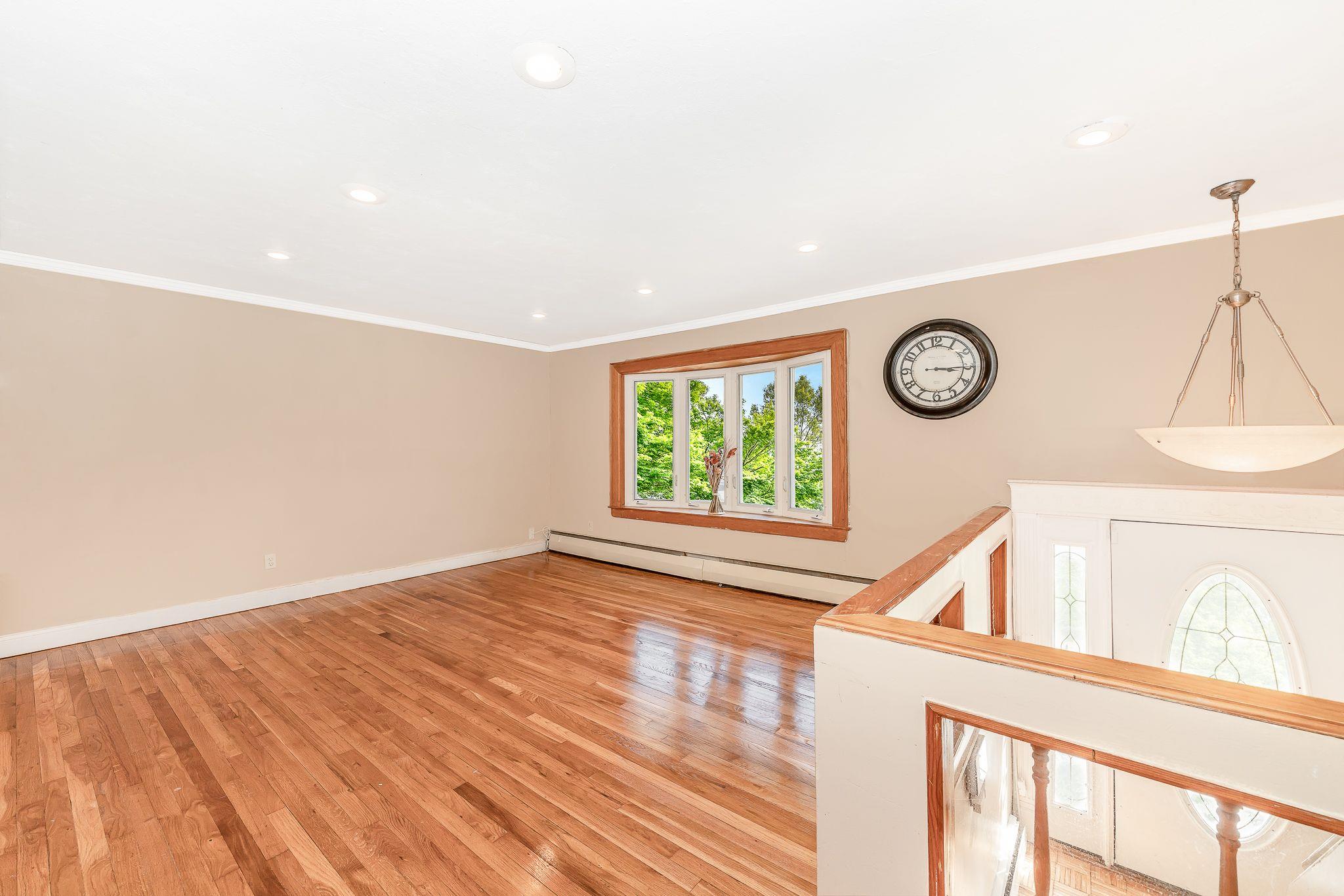 47 Briarwood Road, Wheatley Heights, New York image 6
