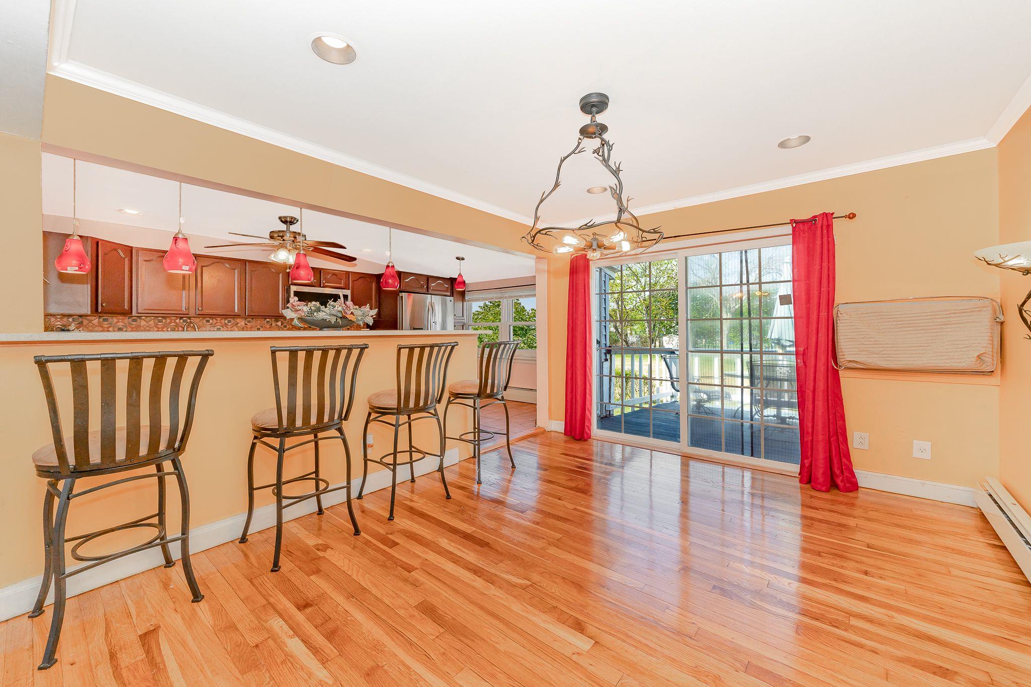 47 Briarwood Road, Wheatley Heights, New York image 8