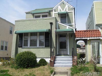 13740 234th Street, Rosedale, New York image 1