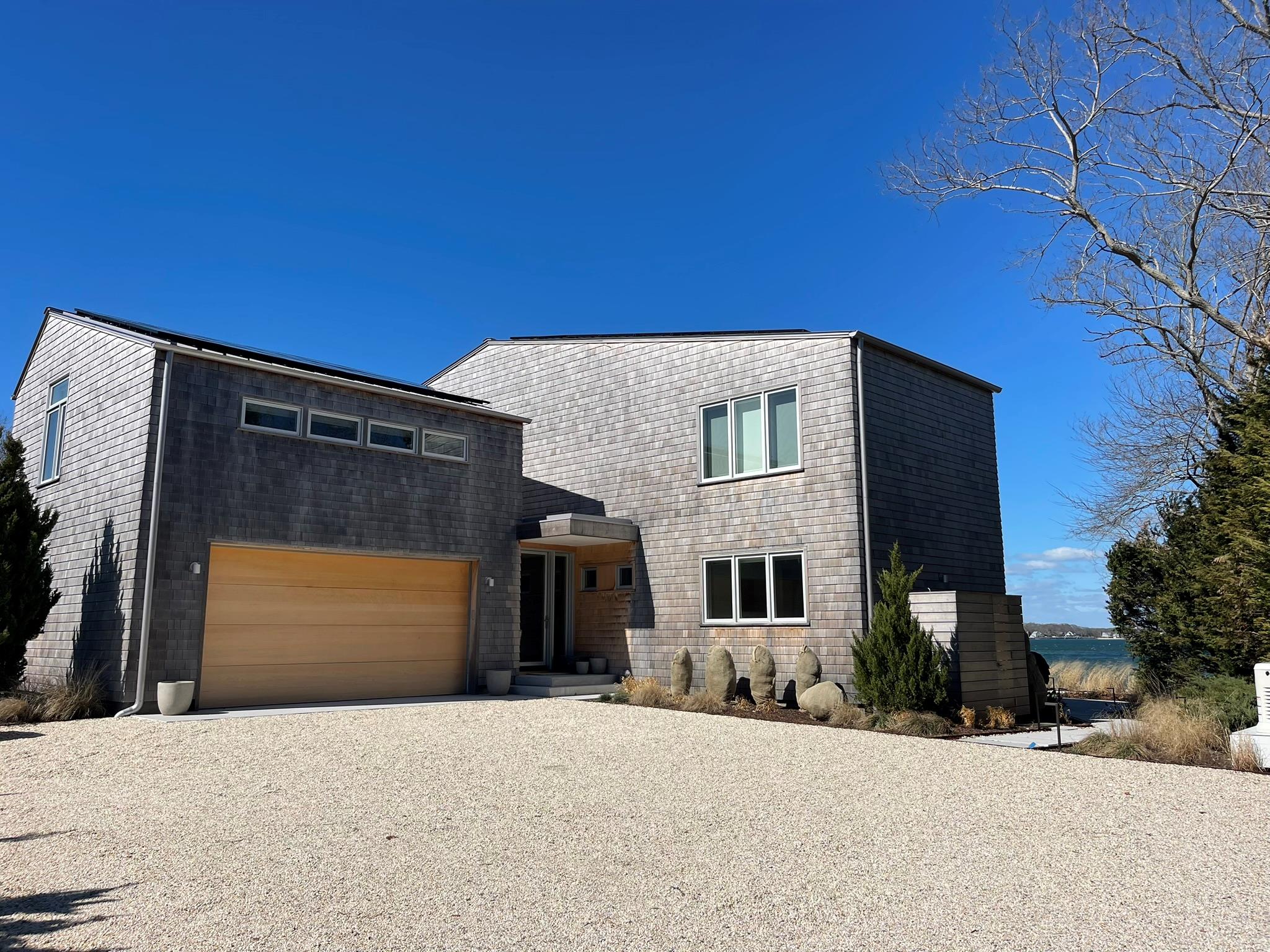 N Parish Drive, Southold, Hamptons, NY - 5 Bedrooms  
6.5 Bathrooms - 