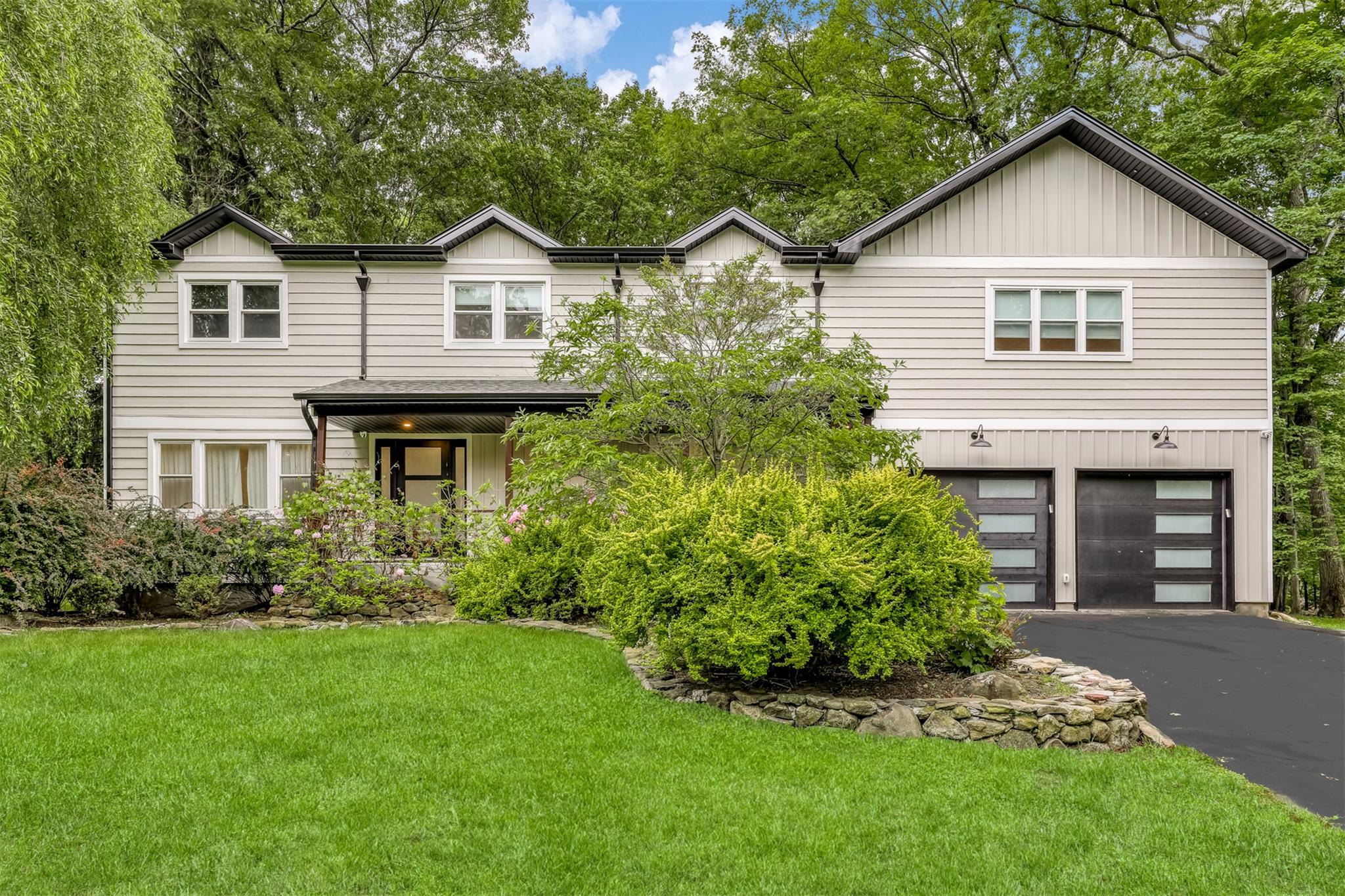 43 Palisades Court, Pomona, New York image 1