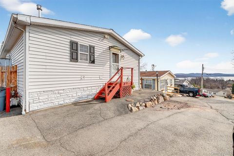 Homes For Sale - 31 Thamsen Drive<br/> Stony Point, NY 10980