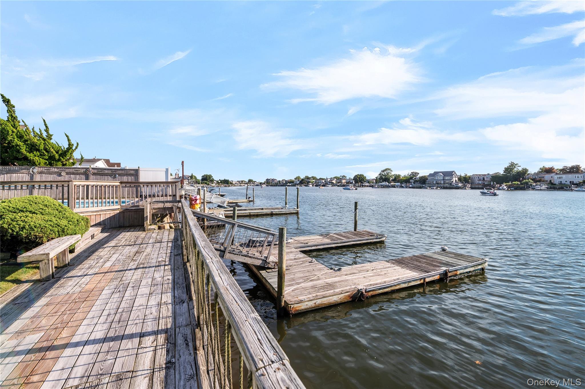 2718 Riverside Drive