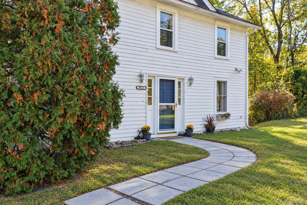 Photo of 8874 Us Route 9W, Athens, NY 12015 (MLS # 1060895)