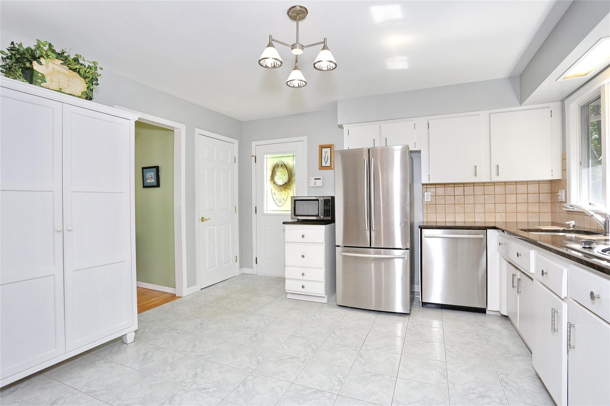 11 Bell Lane, Spring Valley, New York image 18