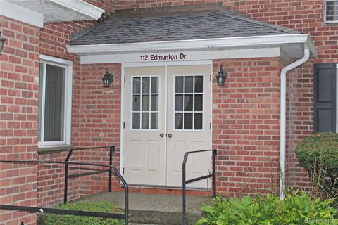 Photo of 112 Edmunton Drive #C4, North Babylon, NY 11703 (MLS # 924590)