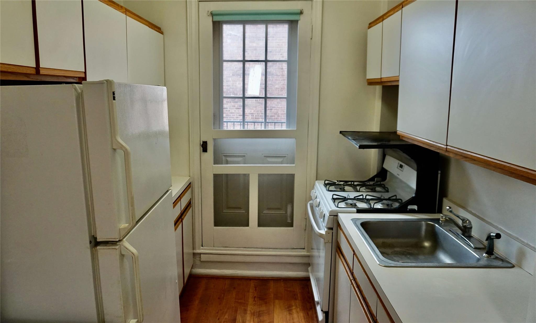 2 Greenridge Avenue #2P, White Plains, New York image 3