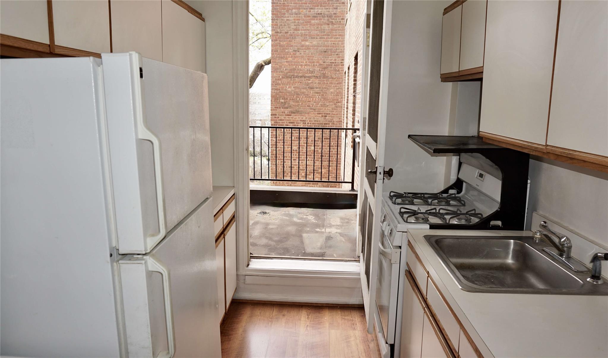 2 Greenridge Avenue #2P, White Plains, New York image 4