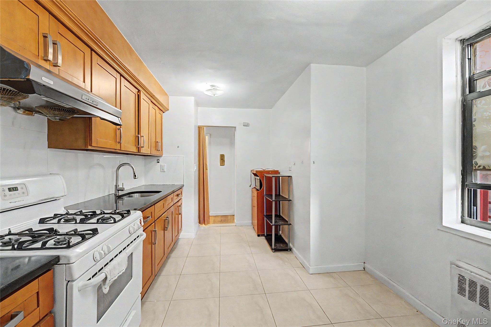 143-40 Roosevelt Avenue 5K