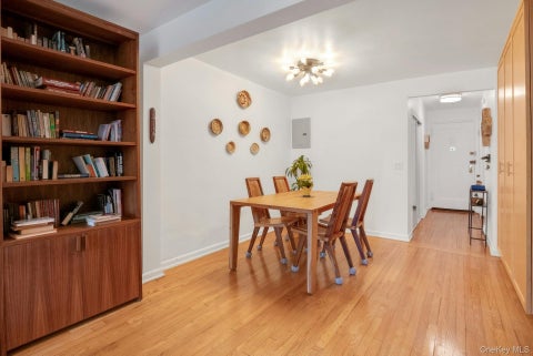 Condo For Sale - 445 W 240th Street #6A<br/> Bronx, NY 10463