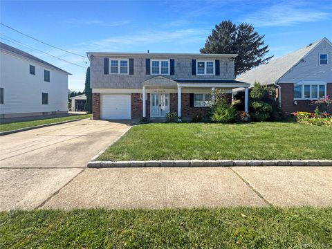 371 Pennsylvania Avenue Mineola NY 11501