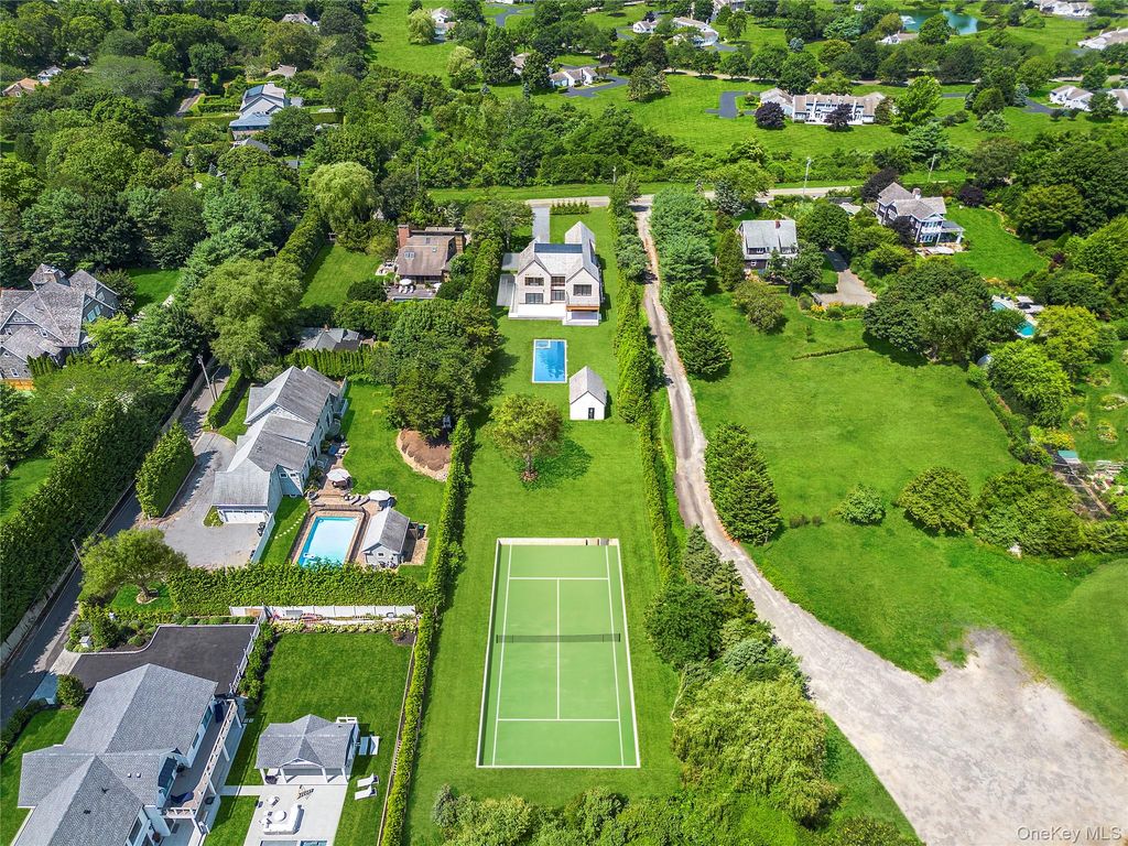 Photo of 50 Tuckahoe Lane, Southampton, NY 11968 (MLS # 960949)