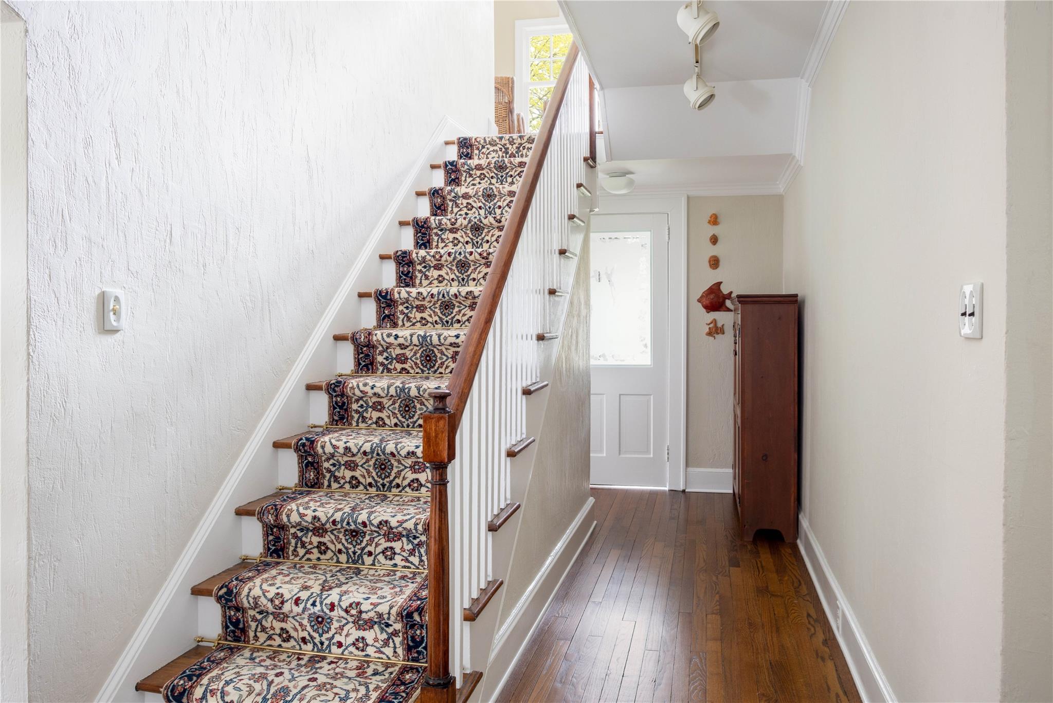 76 Hollywood Place, Huntington, New York image 7