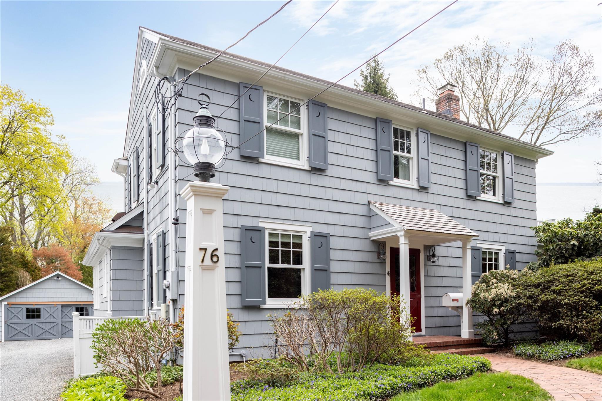 76 Hollywood Place, Huntington, New York image 22
