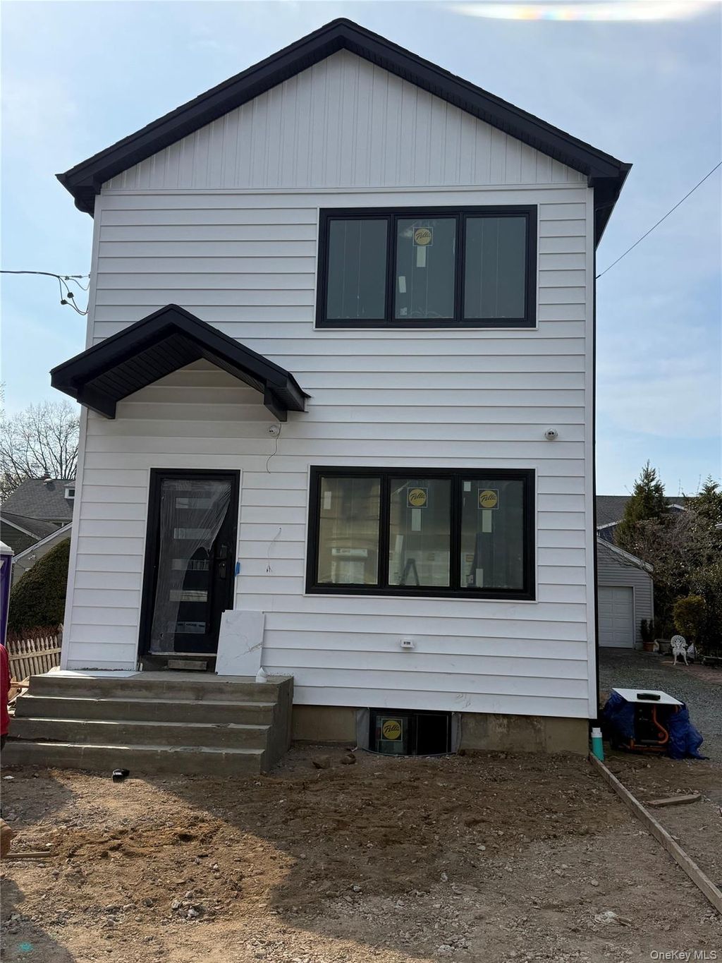 Photo of 3 South Avenue, Lawrence, NY 11559 (MLS # 985470)