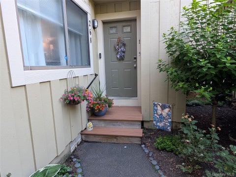 Condo For Sale - 268 Maplewood Drive<br/> South Salem, NY 10590