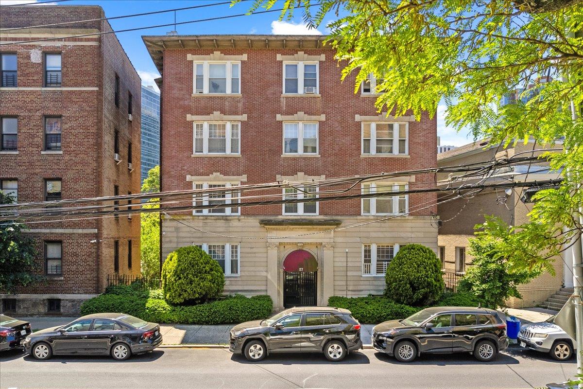 27 Locust Avenue #4N, New Rochelle, New York image 24