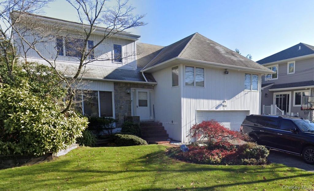 Photo of 575 Rica Lane, Woodmere, NY 11598 (MLS # 945863)