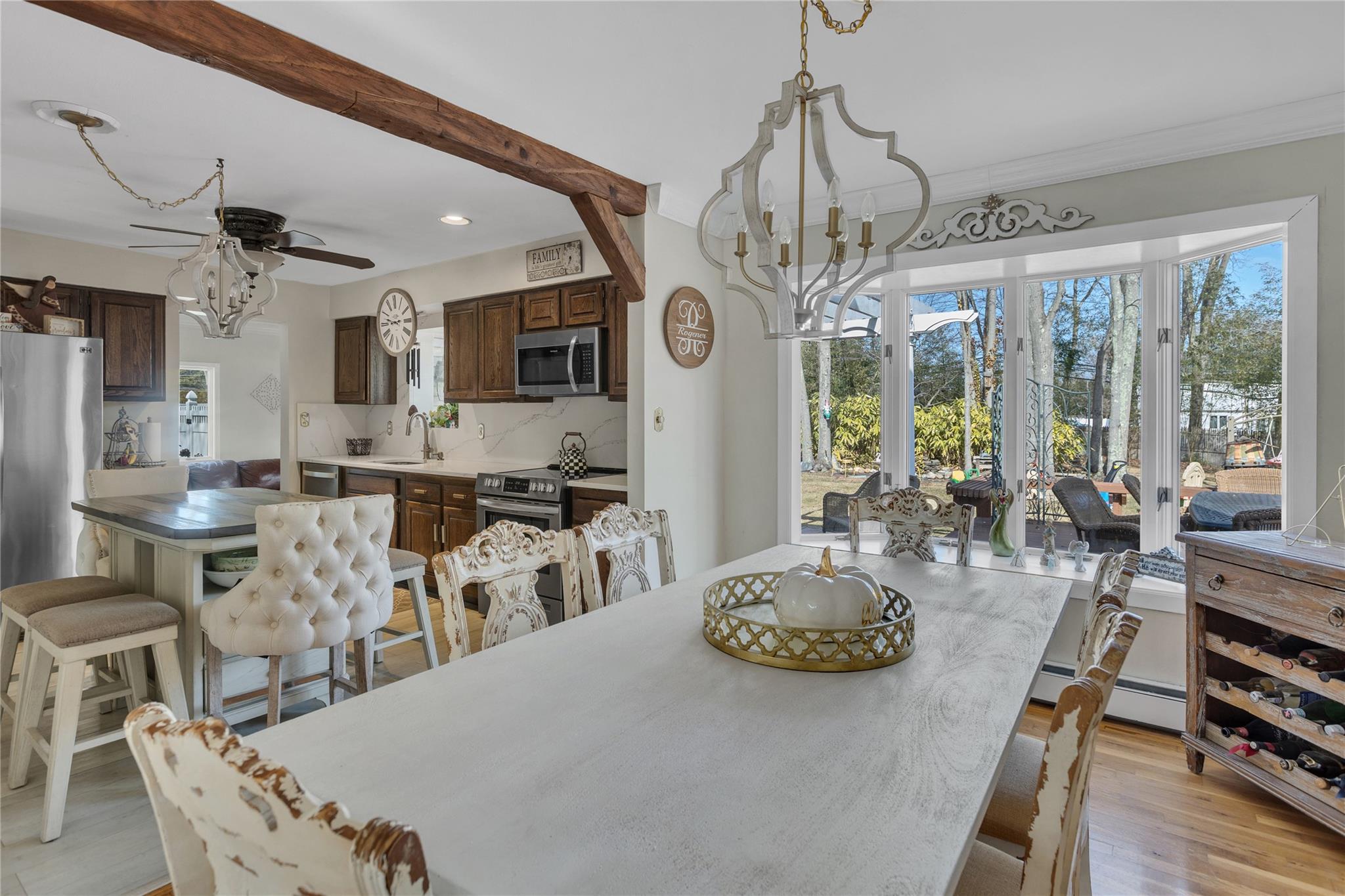 20 Perri Place, Dix Hills, New York image 6