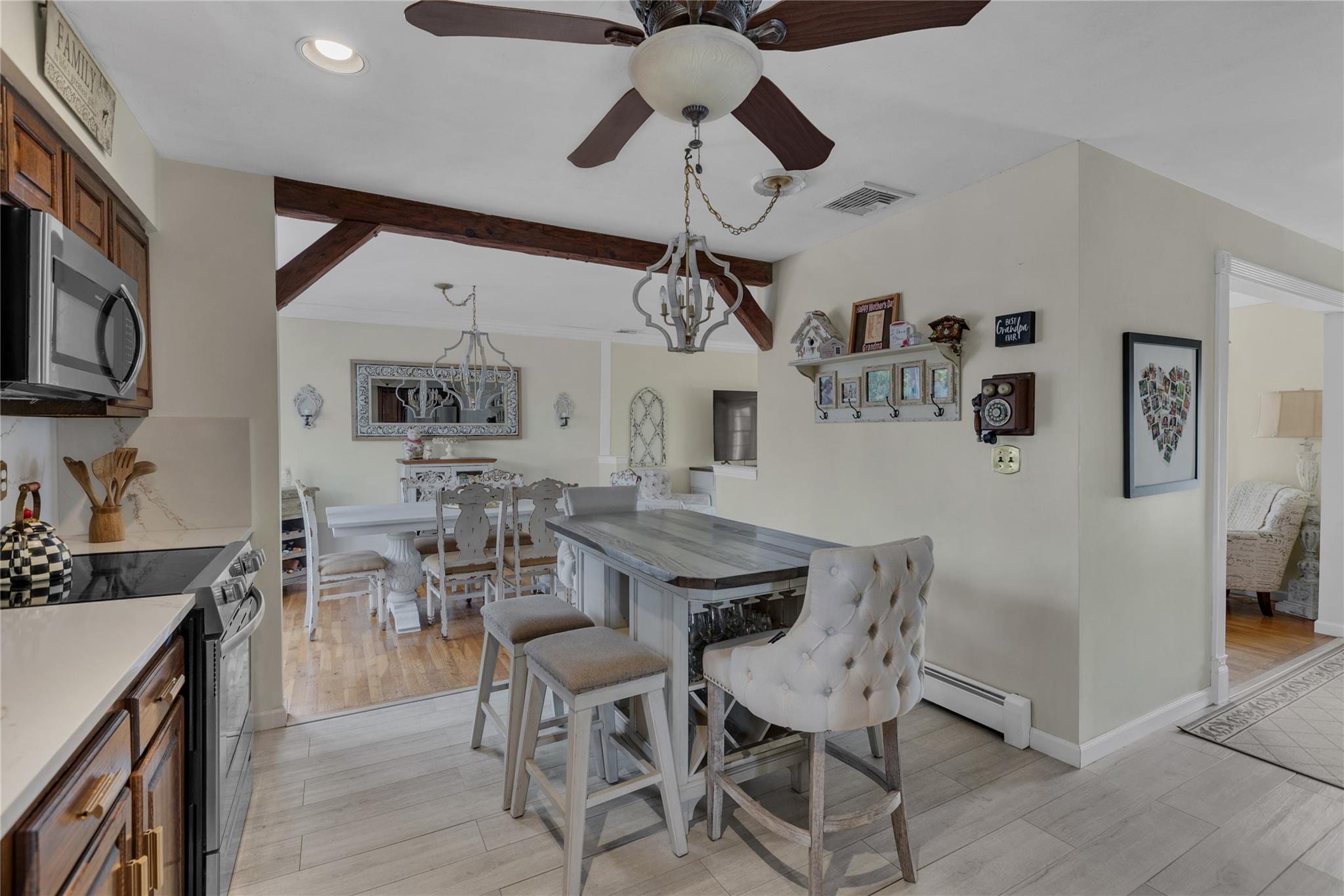 20 Perri Place, Dix Hills, New York image 9