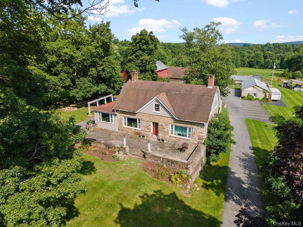 Photo of 174 Hardenburgh Road, Pine Bush, NY 12566 (MLS # 985820)