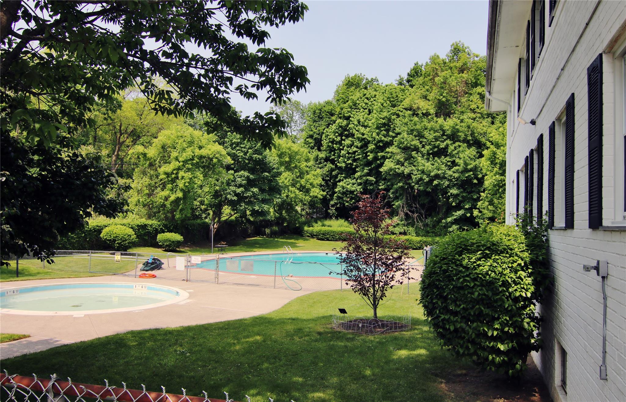 44 Avon Circle #B, Rye Brook, New York image 20