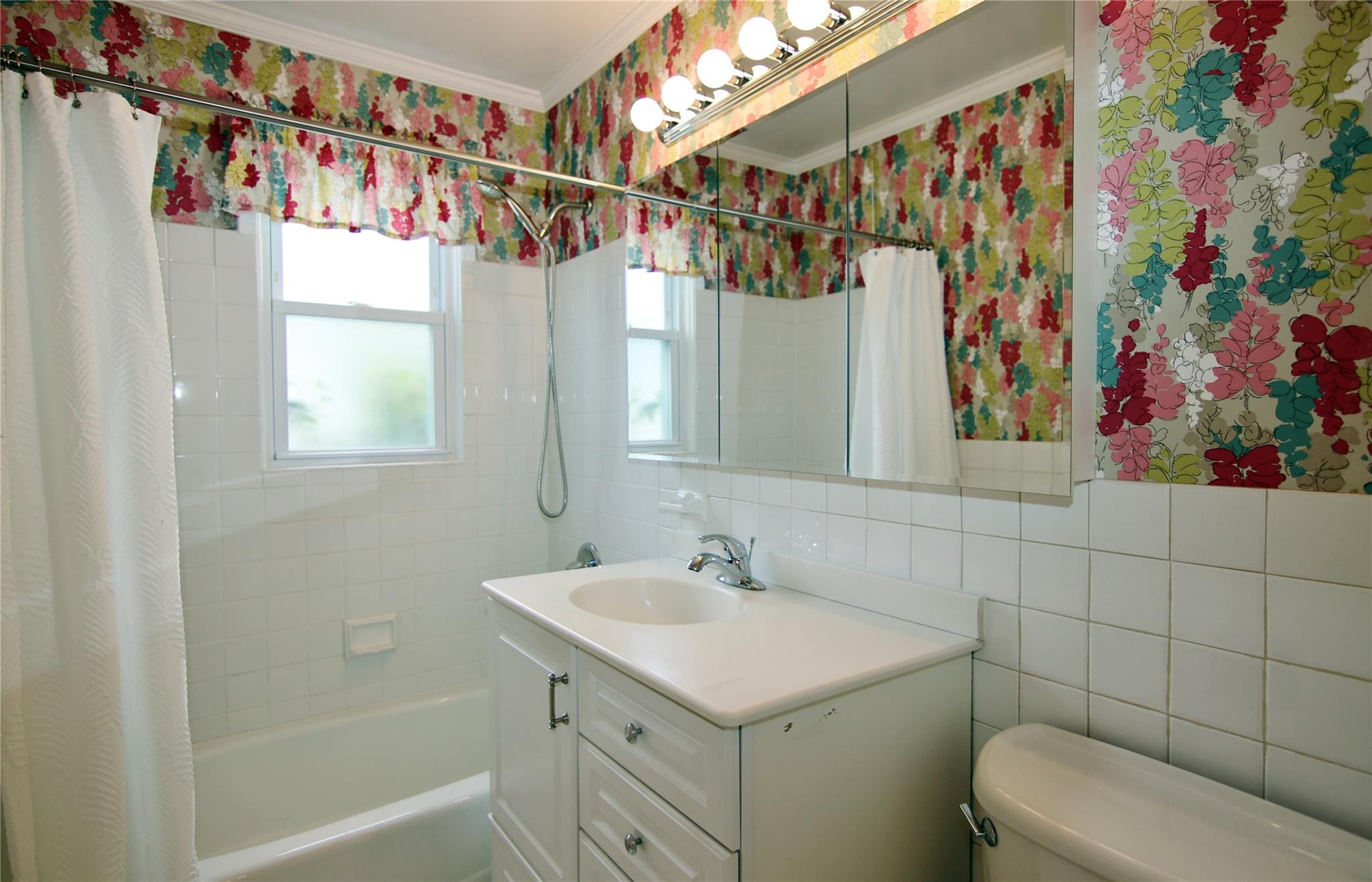 44 Avon Circle #B, Rye Brook, New York image 15
