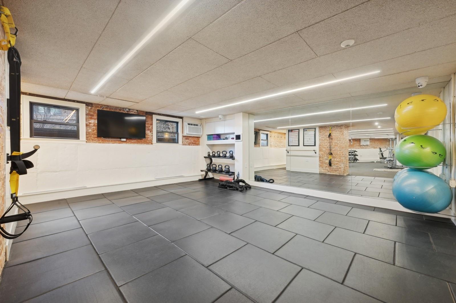 12 Hempstead Avenue #4F, Rockville Centre, New York image 23