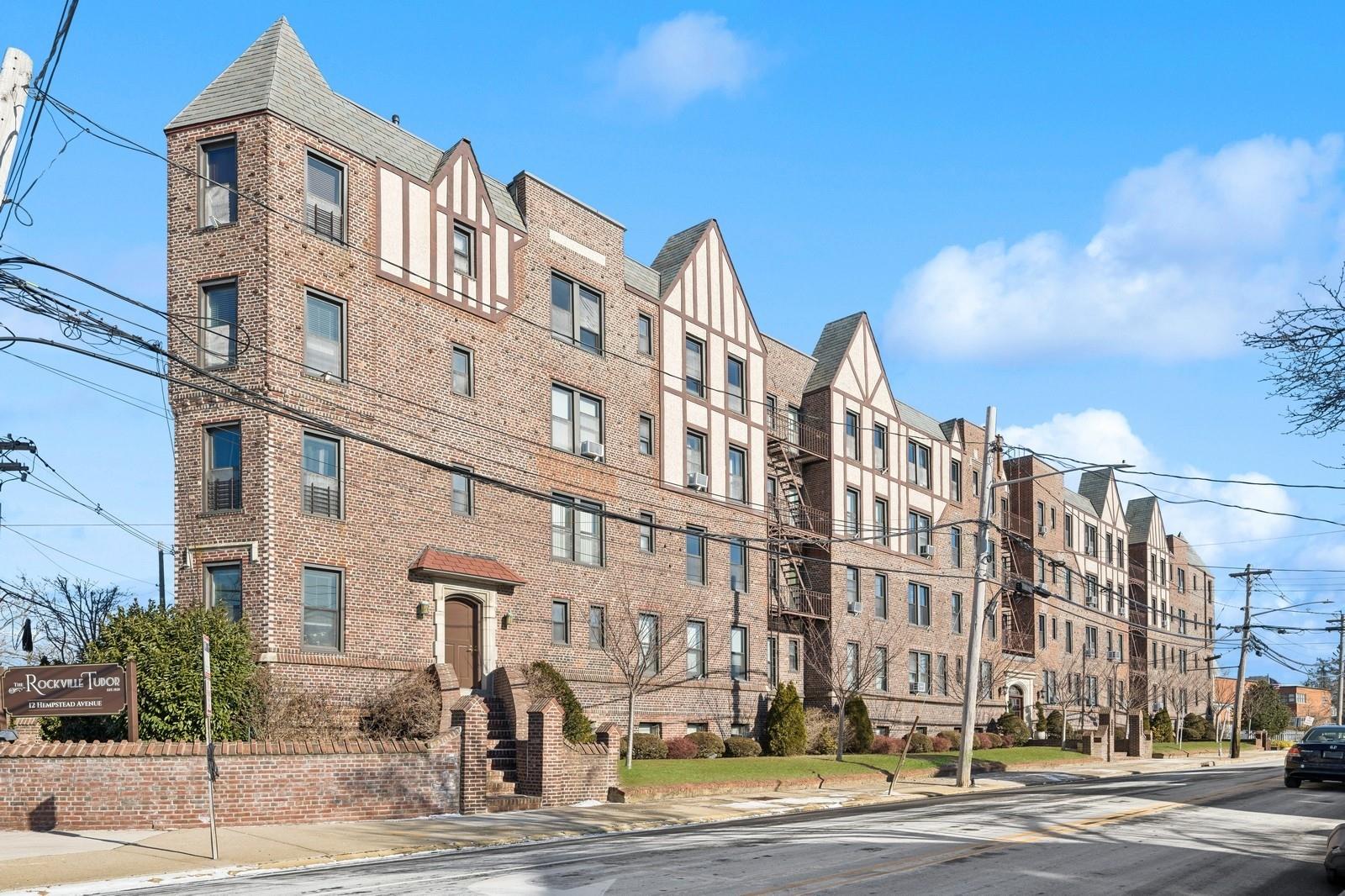 12 Hempstead Avenue #4F, Rockville Centre, New York image 2