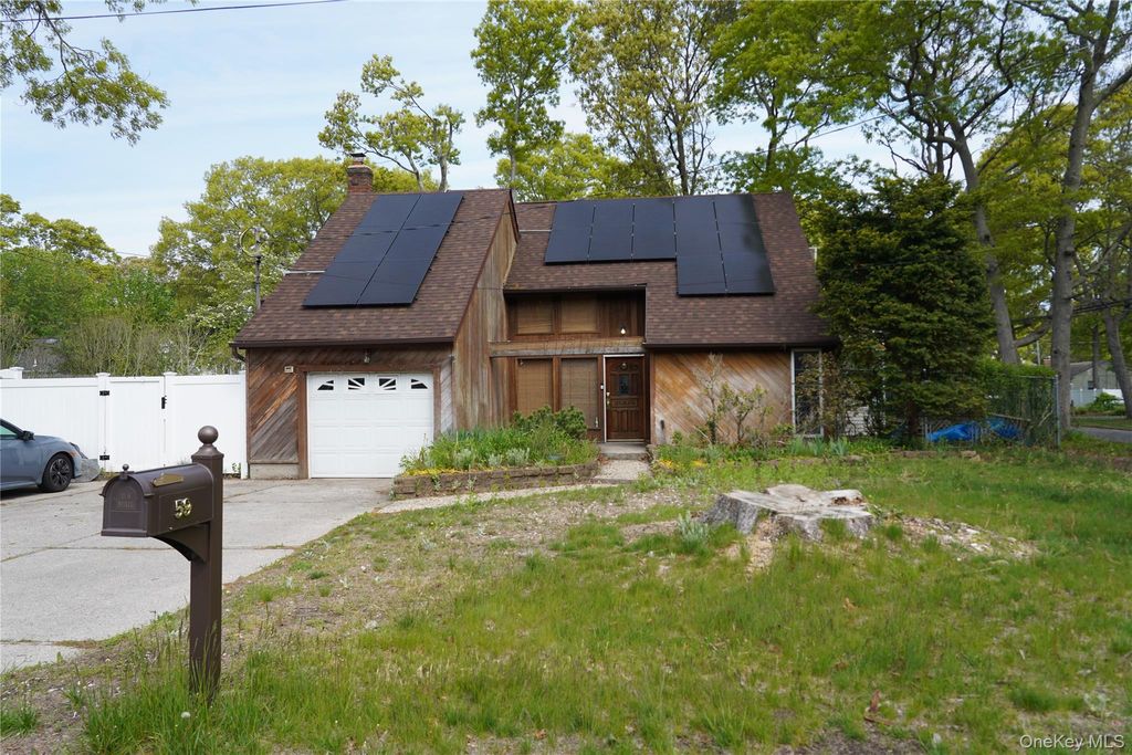 Photo of 59 Prince Street, Patchogue, NY 11772 (MLS # 1000778)