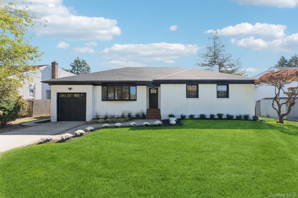 Photo of 1460 Tyler Avenue, East Meadow, NY 11554 (MLS # 921913)