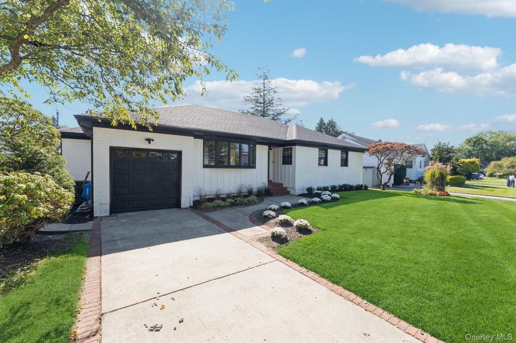 Photo of 1460 Tyler Avenue, East Meadow, NY 11554 (MLS # 921913)