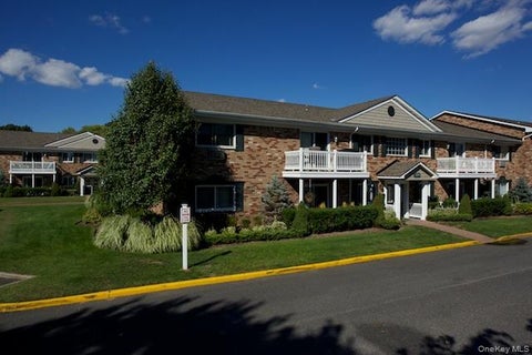 Apartment For Rent - 198 Lakeland Avenue #F-5<br/> Suffolk County, Sayville, NY 11782
