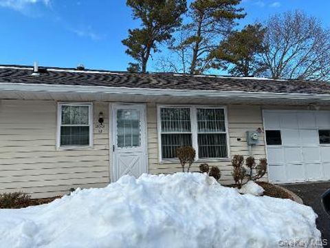 Photo of 353 Woodbridge Drive, Ridge, NY 11961 (MLS # 968190)